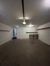 1030 Oak Forest Dr in Onalaska, WI - Building Photo - Building Photo