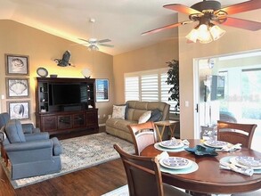 1010 Islamorada Blvd in Punta Gorda, FL - Foto de edificio - Building Photo