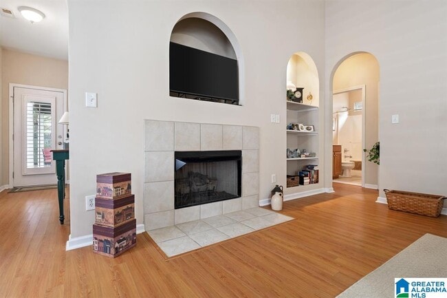property at 5258 Cottage Ln
