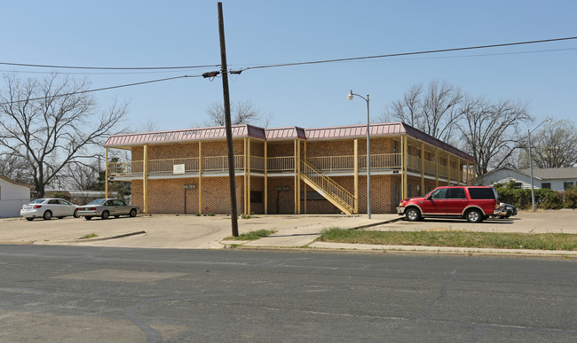 Bradley Arms in Killeen, TX - Foto de edificio - Building Photo