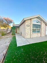 7588 Plaza Taurina Dr in El Paso, TX - Building Photo - Building Photo