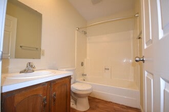 101 E Neil in Marionville, MO - Building Photo - Building Photo