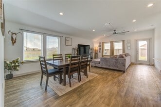 403 Rain Water Ln in Mont Belvieu, TX - Building Photo - Building Photo