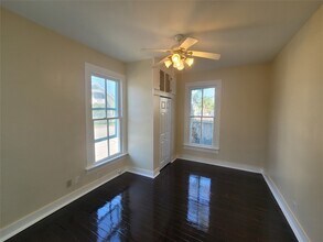 1528 Church St, Unit 1 in Galveston, TX - Building Photo - Building Photo