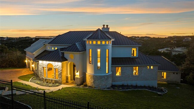 property at 5009 McIntyre Cir