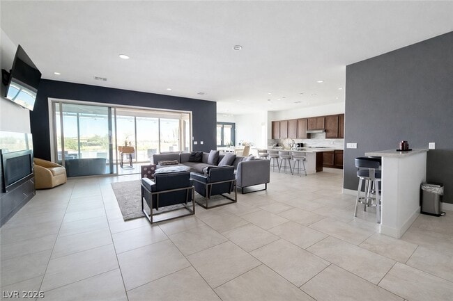 property at 11386 Villa Bellagio Dr