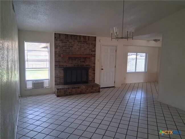 1701 Lennox Ave in Killeen, TX - Building Photo - Building Photo