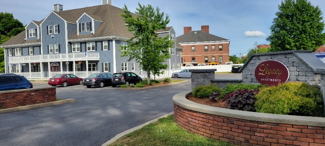 59 Pearl St in Middleboro, MA - Building Photo - Building Photo