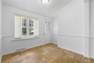 8189 Old Mill Rd in Pasadena, MD - Building Photo - Building Photo
