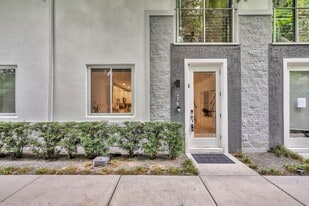 438 W Swoope Ave in Winter Park, FL - Building Photo