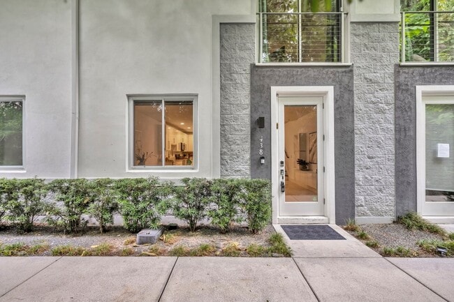 property at 438 W Swoope Ave