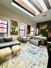 223 8th Ave in New York, NY - Building Photo - Building Photo