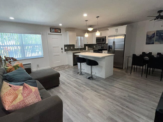 3510 Harrison St in Hollywood, FL - Building Photo - Building Photo