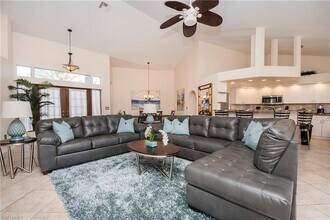 2806 SW 39th St, Unit 10104 in Cape Coral, FL - Building Photo - Building Photo