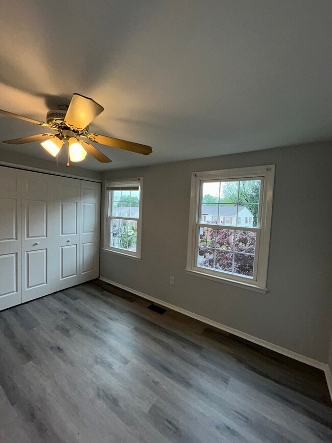 18 Monhegan Ct in Baltimore, MD - Building Photo - Building Photo