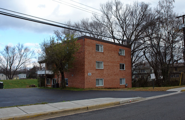 3510 Windom Rd in Brentwood, MD - Building Photo - Building Photo