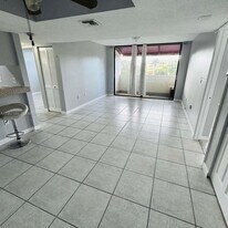 8004 SW 149th Ave in Miami, FL - Building Photo