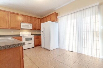 5503 Sandhutton Ct, Unit 5503 in Rockford, IL - Building Photo - Building Photo