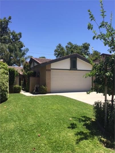 property at 25912 Sandalia Dr