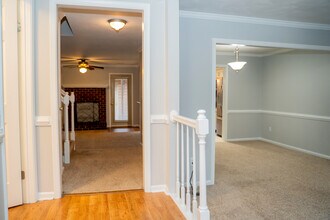 1026 Tottenham Ln in Virginia Beach, VA - Building Photo - Building Photo