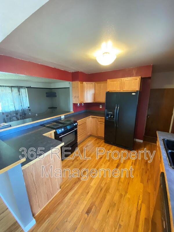 301 Olive Ln in Platteville, CO - Building Photo - Building Photo