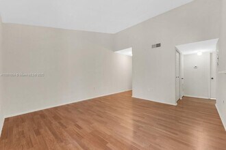 2321 NW 33rd St in Oakland Park, FL - Building Photo - Building Photo