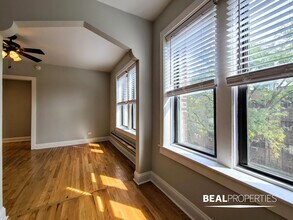 612 W Patterson Ave in Chicago, IL - Building Photo - Building Photo