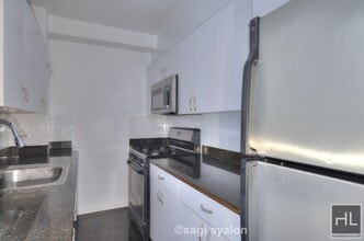 EAST 57 STREET in New York, NY - Building Photo - Building Photo