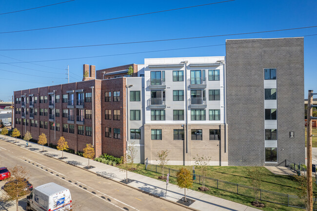 Warehouse District (Icon) in Houston, TX - Building Photo - Building Photo