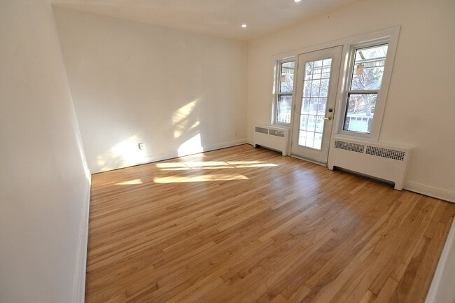 property at 973 Rue Tait