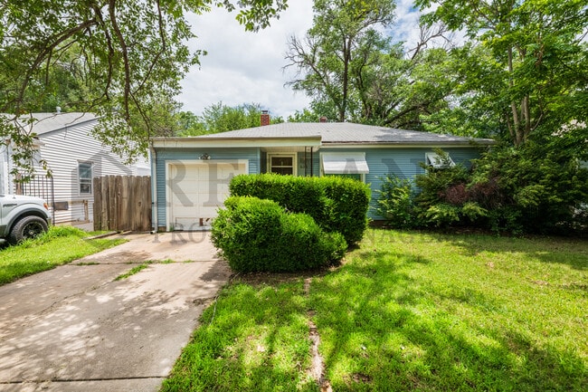property at 636 S Clifton Ave