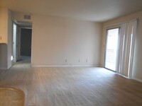 5053 Indian River Dr in Las Vegas, NV - Building Photo - Building Photo