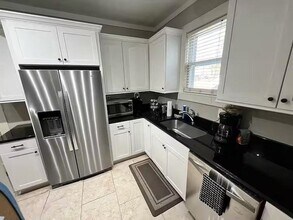 2164 Court Ave in Memphis, TN - Building Photo - Building Photo