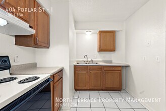 404 W Poplar St-Unit -I in Olathe, KS - Building Photo - Building Photo