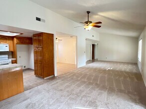3420 Rancho Sierra St in Bakersfield, CA - Building Photo - Building Photo