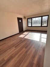 400 Jd Rd, Unit 1-A in Ottawa, IL - Foto de edificio - Building Photo