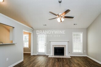 152 Ridgecrest Dr in Douglasville, GA - Foto de edificio - Building Photo