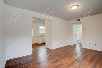 748 Old Martindale Rd in San Marcos, TX - Building Photo - Building Photo