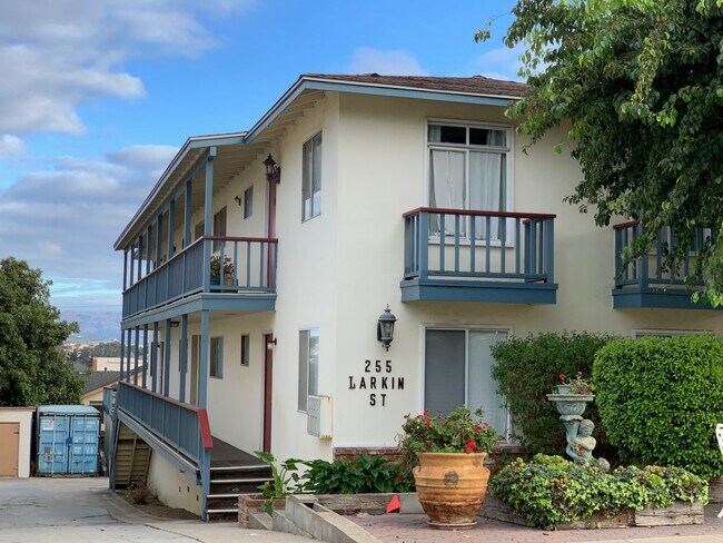 255 Larkin St, Unit No. 3 in Monterey, CA - Building Photo - Building Photo