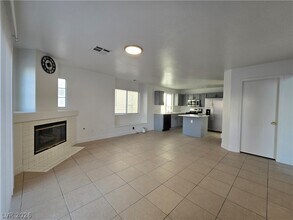 1708 Sierra Valley Way in Las Vegas, NV - Building Photo - Building Photo