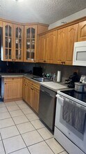 1270 W 42nd St in Hialeah, FL - Building Photo - Building Photo