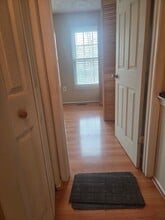 1598 Pin Oak Dr in Waldorf, MD - Foto de edificio - Building Photo