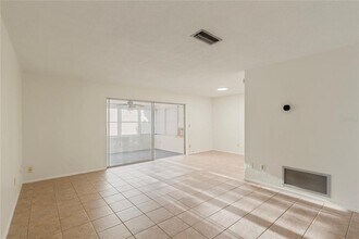 1248 Lazy Lake Rd W in Dunedin, FL - Building Photo - Building Photo