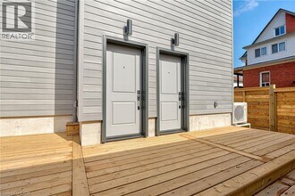 93 Louisa St in Kitchener, ON - Building Photo - Building Photo