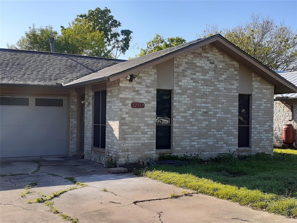12517 Limerick Ave in Austin, TX - Building Photo