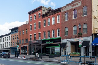 227 Washington St in Hoboken, NJ - Building Photo - Building Photo