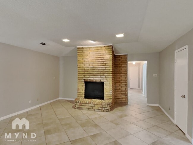 312 Towne House Ln in Richardson, TX - Building Photo - Building Photo