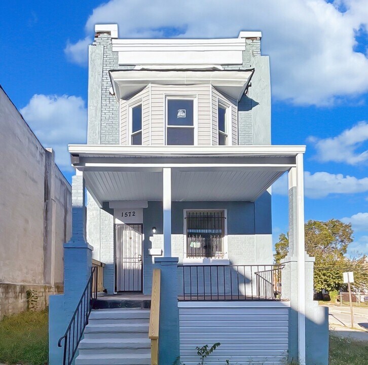 1572 Carswell St in Baltimore, MD - Building Photo