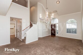 19211 Sunny Leaf Ln in Katy, TX - Foto de edificio - Building Photo