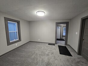 1171 S Madison Rd in Beloit, WI - Foto de edificio - Building Photo